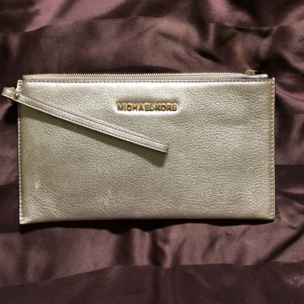 Gold Clutch
